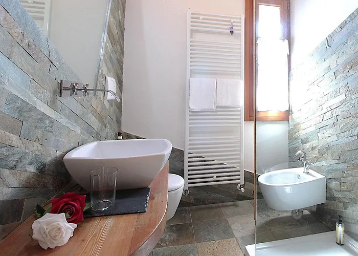 Montello Pool, Jacuzzi, Ac, Wifi, Treviso * Volpago del Montello